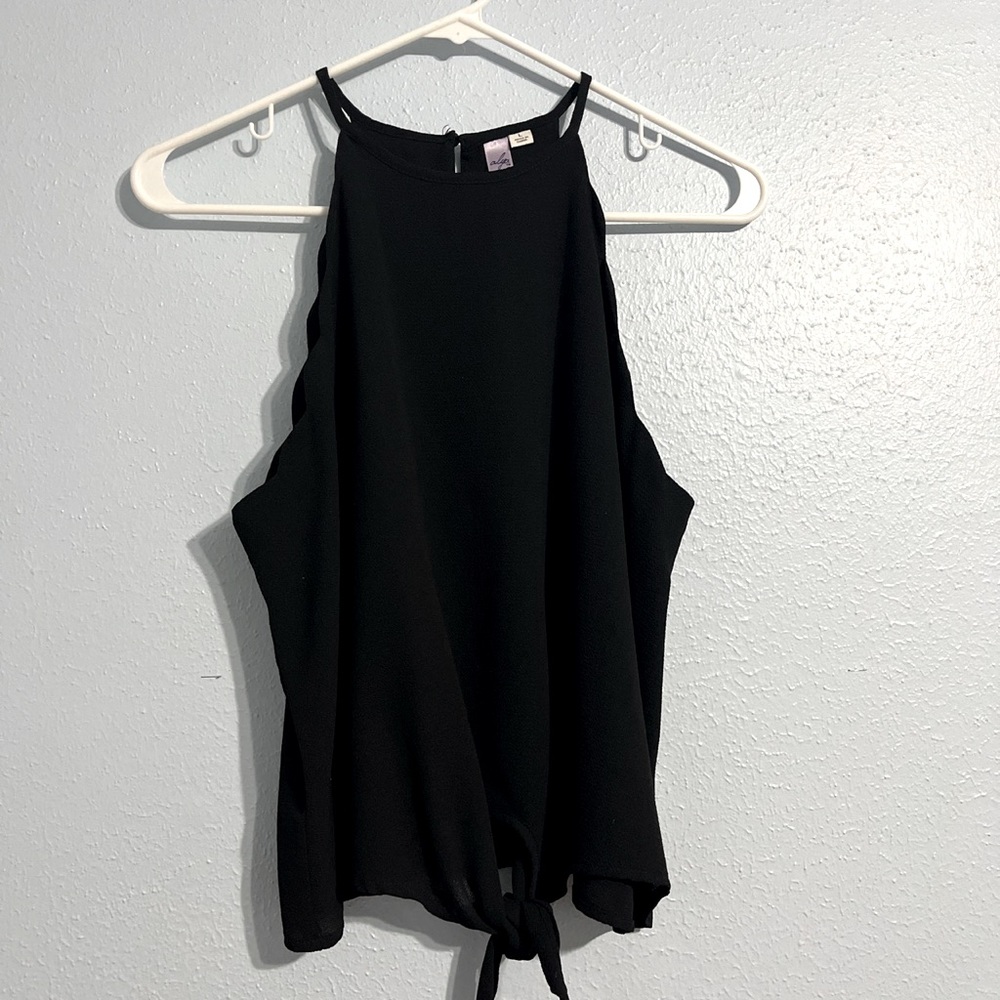 Black Scalloped Halter Top with Keyhole Back and Tie in the Front in L